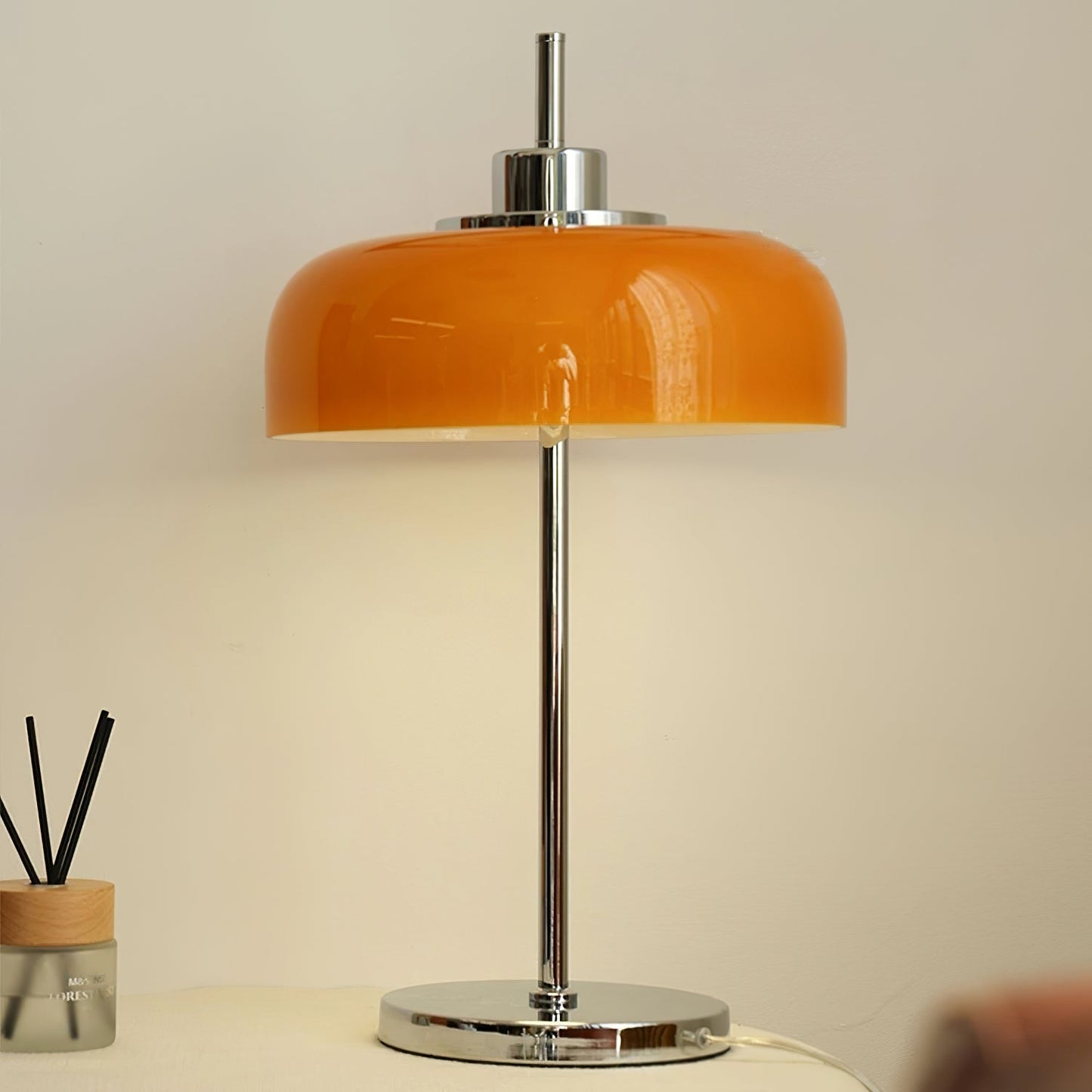 AuraBeam – Lampada da Scrivania LED Moderna con Vibes Retro