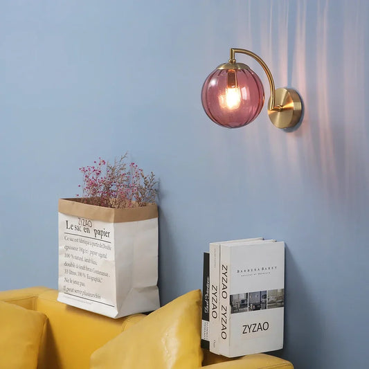 CrystalGlow – Moderne Glaswandleuchte