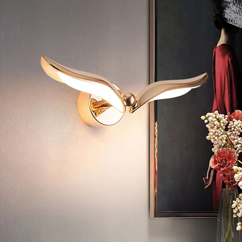 SkyGold – Seagull-Shaped Wall Lighting