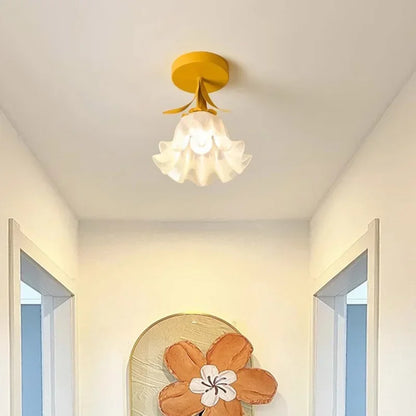 RadiantAura - Sleek Metal Pendant Light