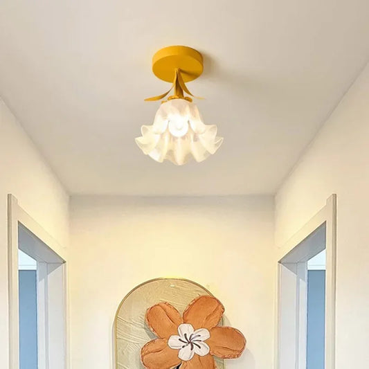 RadiantAura - Sleek Metal Pendant Light