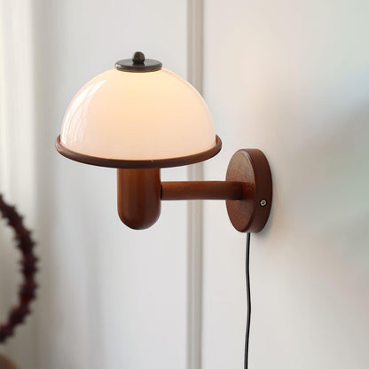 MushroomBeam – Natural Wood Wall Lamp