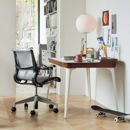 SteelAura – Elegant Table Lamp with Modern Appeal