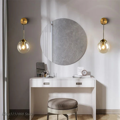GlassAura – Elegant Modern Wall Light