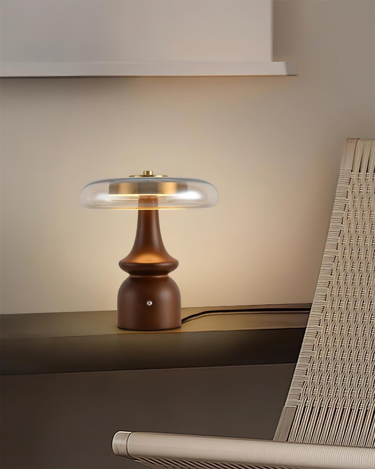 GlowSphere – Lampada d'accento moderna in ambra e fumo
