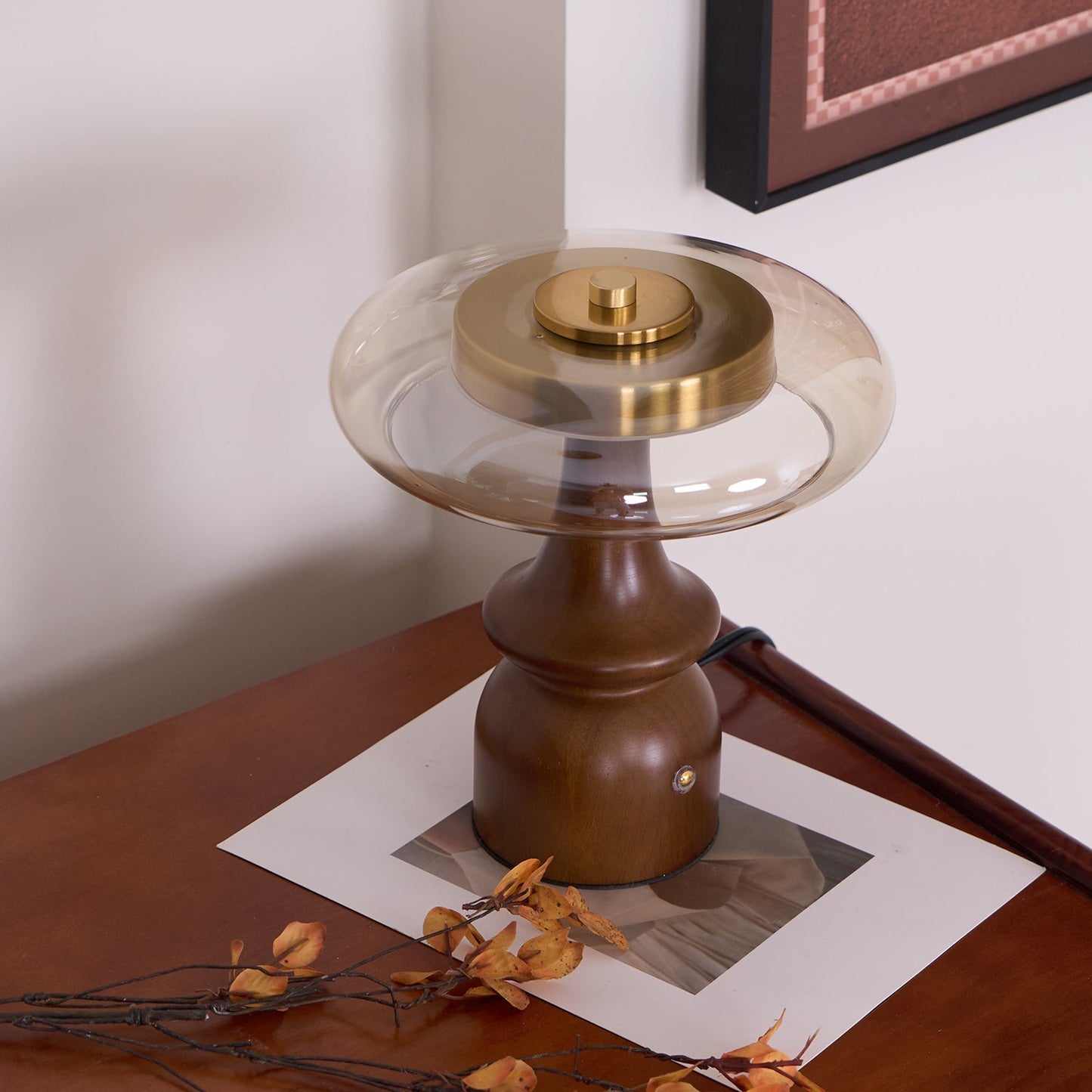 GlowSphere – Lampada d'accento moderna in ambra e fumo