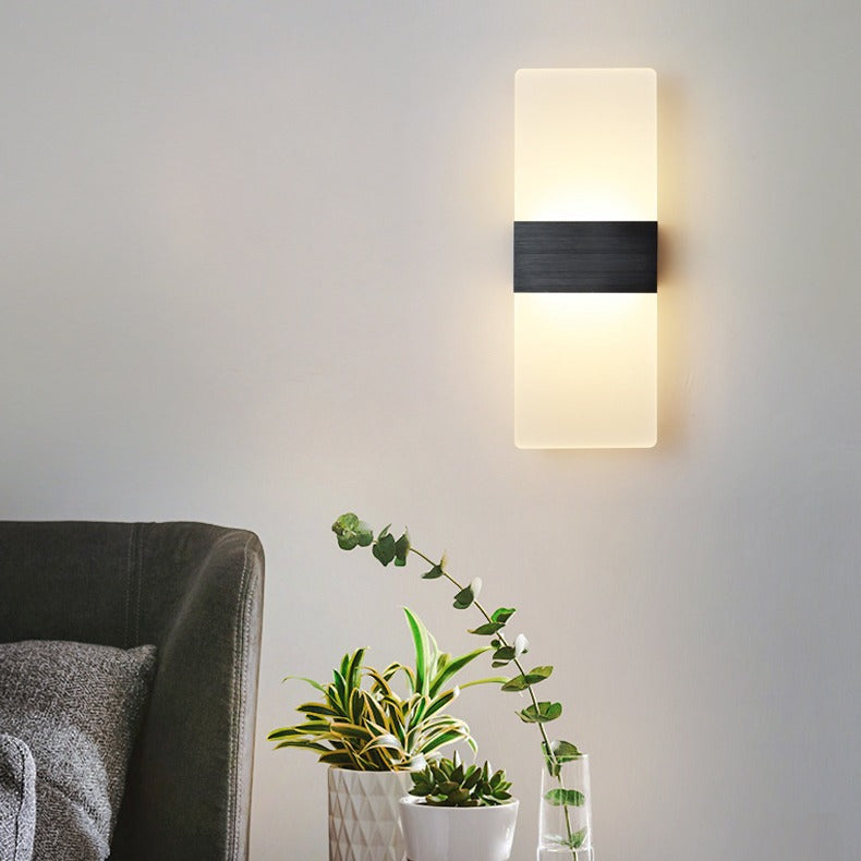CenturyGlow – Mid-Century Wall Lamp for Timeless Style
