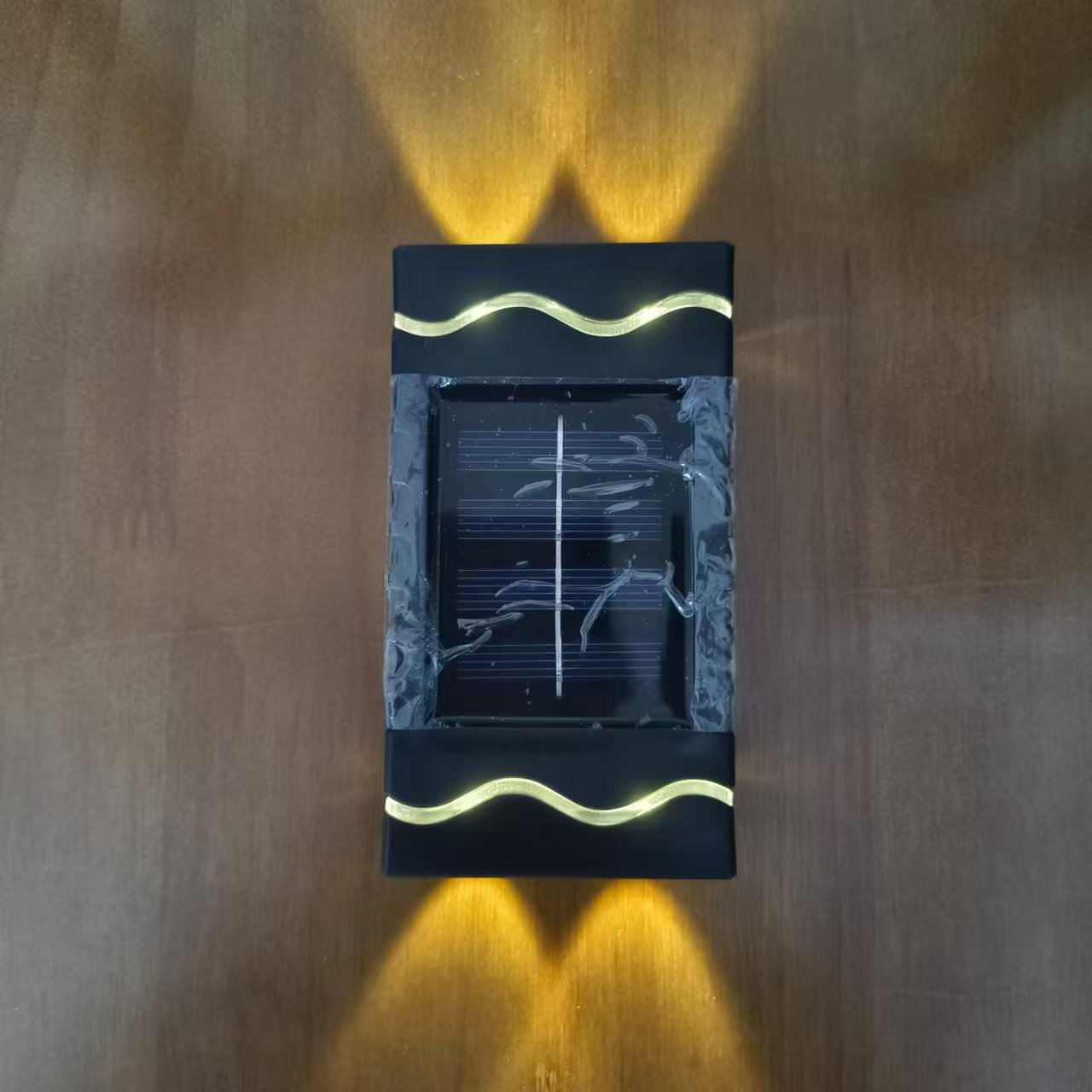 SolarGlow | Drahtlose LED-Wandlampen für effiziente Außenbeleuchtung
