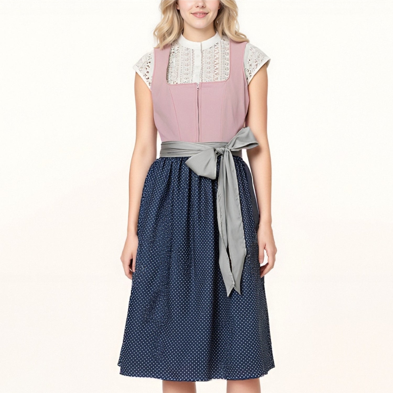 Pale pink dirndl in vintage style – Oktoberfest | Romantic Wiesn outfit for stylish appearances 0