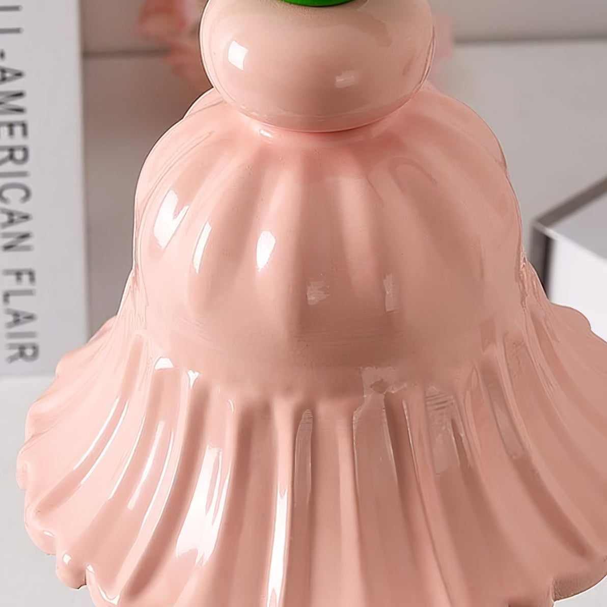 BloomAura – Lampada da Tavolo in Vetro Rosa Incantevole