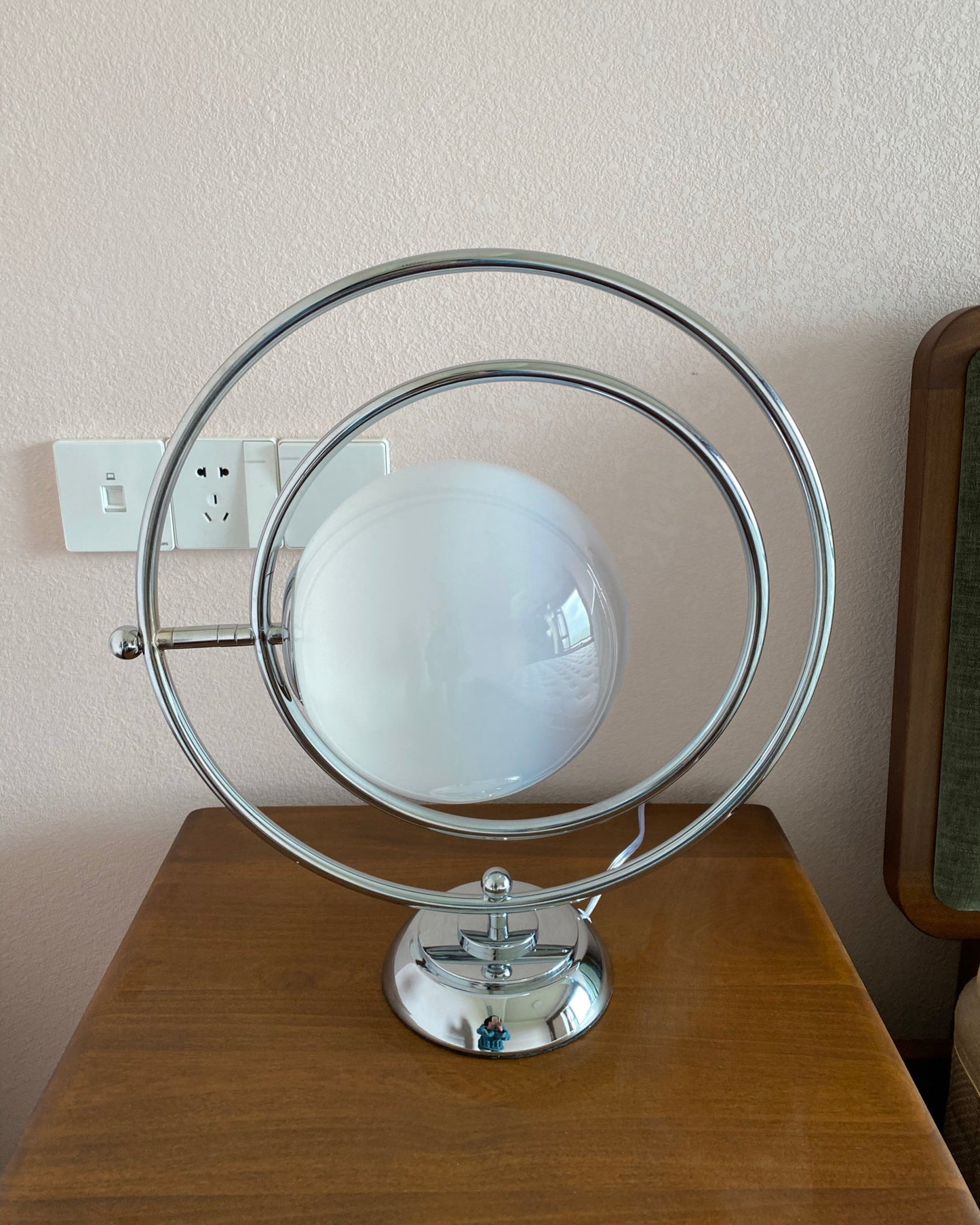 CosmicGlow - Table Lamp with Cosmic Design and Subtle Lighting