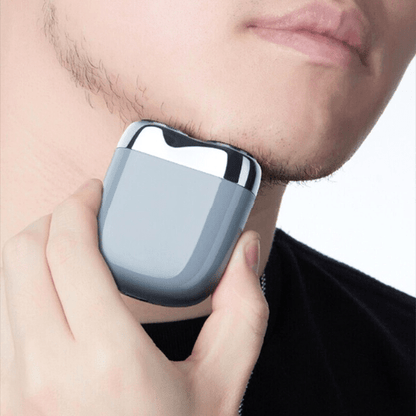 PocketPulse – Compact Rechargeable Shaver 3