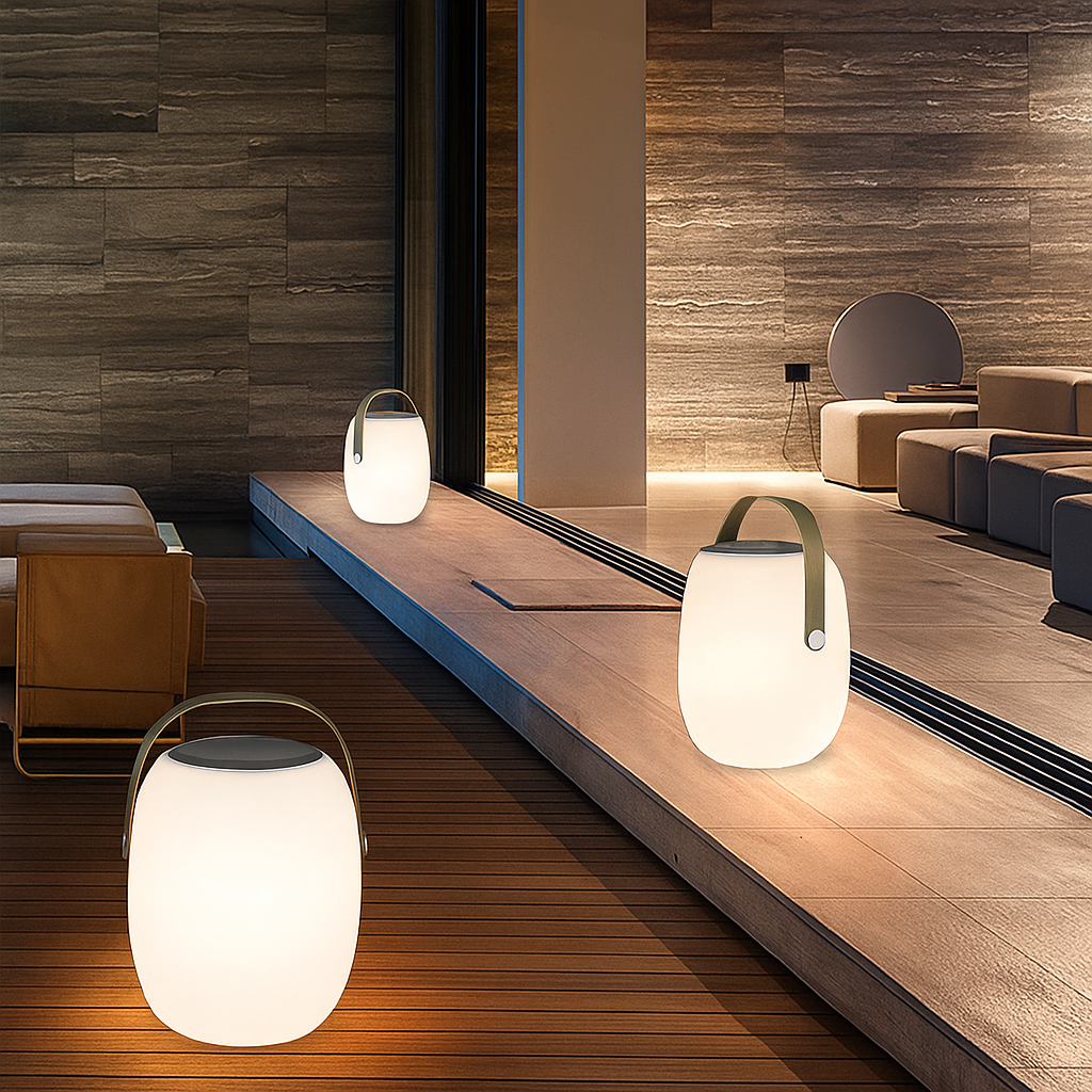 Portable solar patio lamp 2