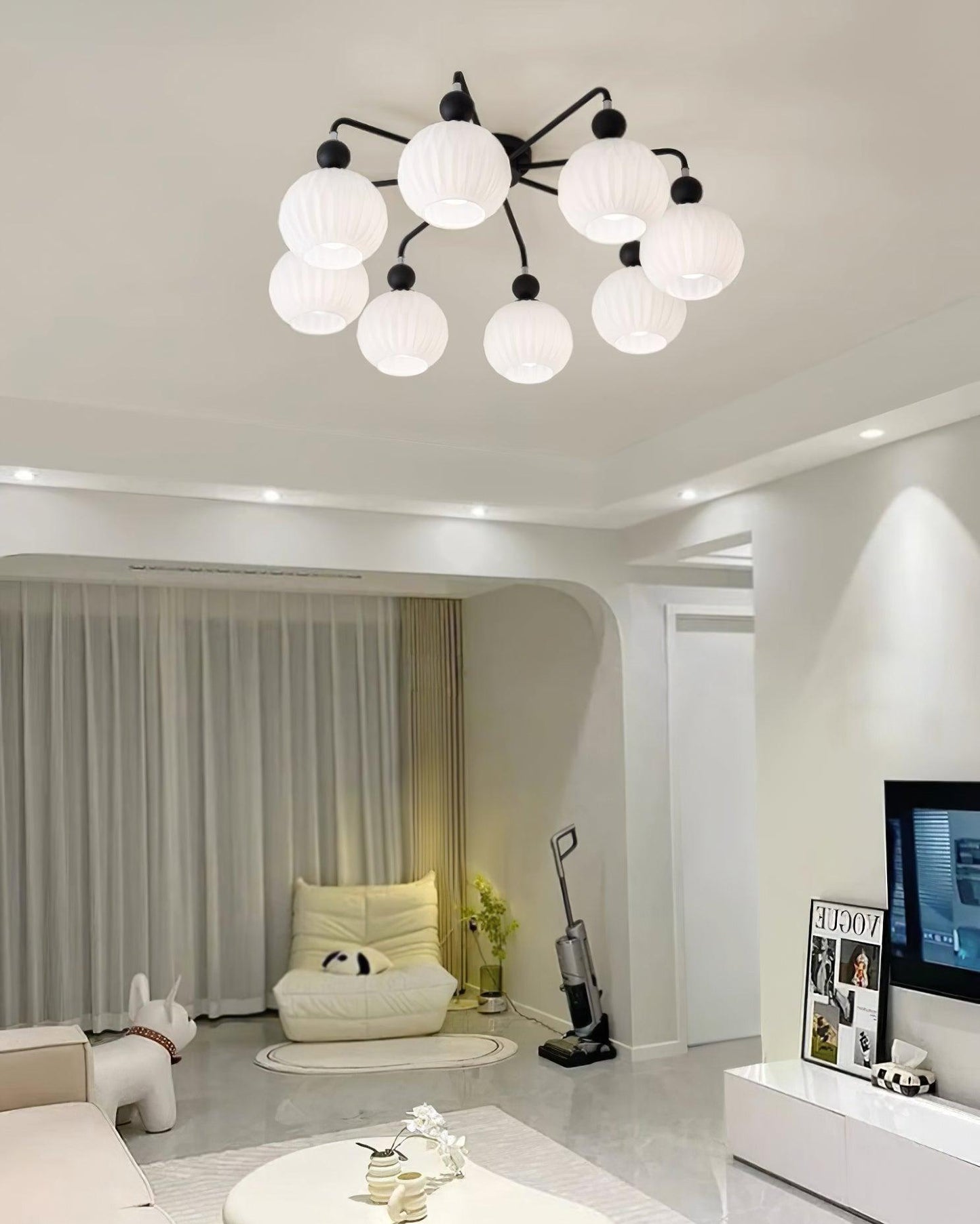 LuxeAura - Deckenlampe mit von Renee inspiriertem Design und warmem Licht