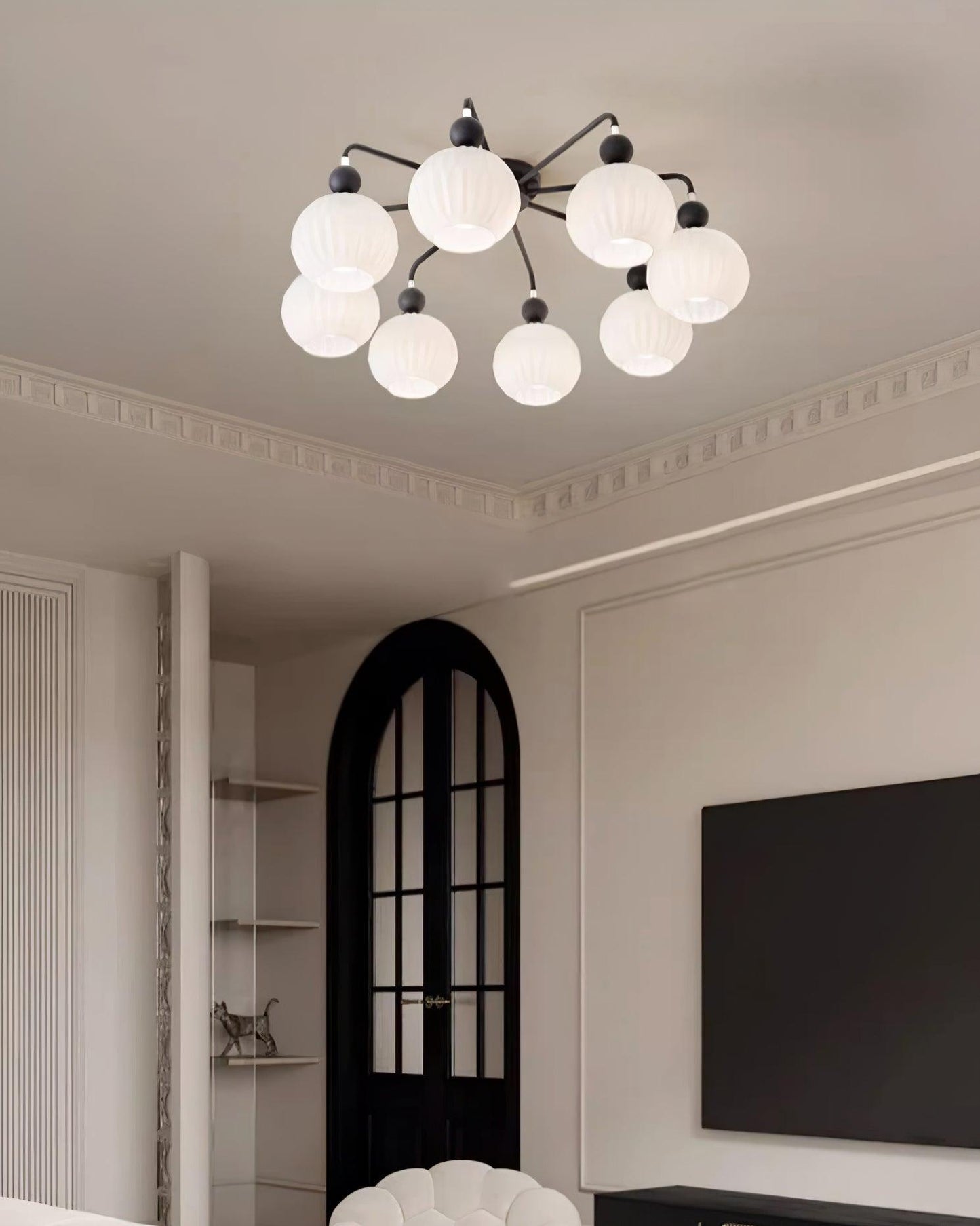 LuxeAura - Deckenlampe mit von Renee inspiriertem Design und warmem Licht
