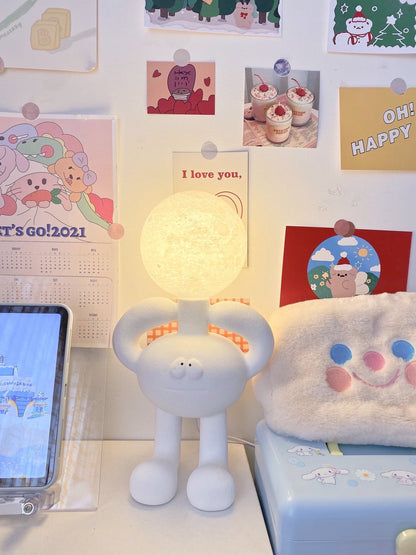 RoboLuxe - Table Lamp with Robot-Inspired Design and Cozy Illumination