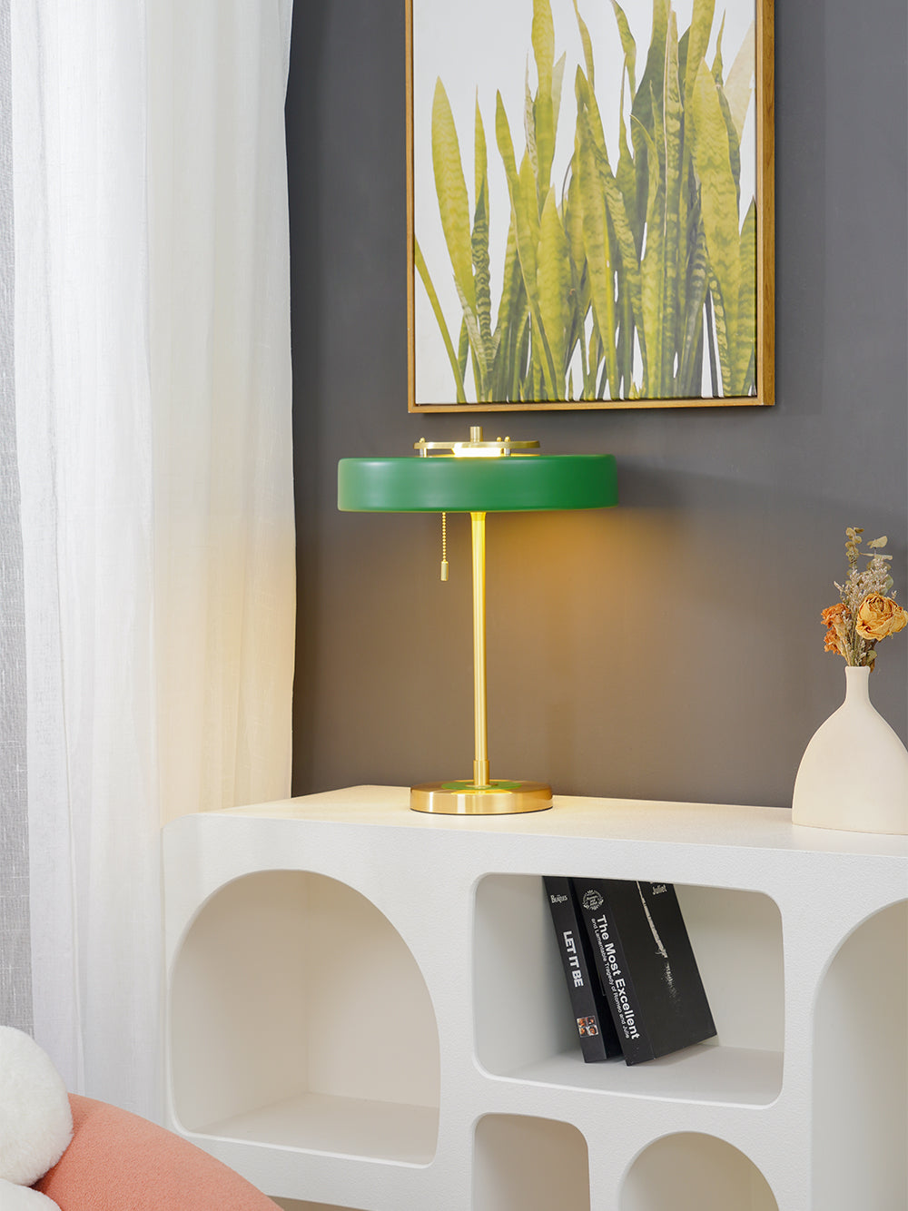 ElegantGlow – Lampada da Tavolo in Metallo e Acrilico Senza Tempo