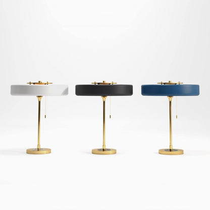ElegantGlow – Lampada da Tavolo in Metallo e Acrilico Senza Tempo
