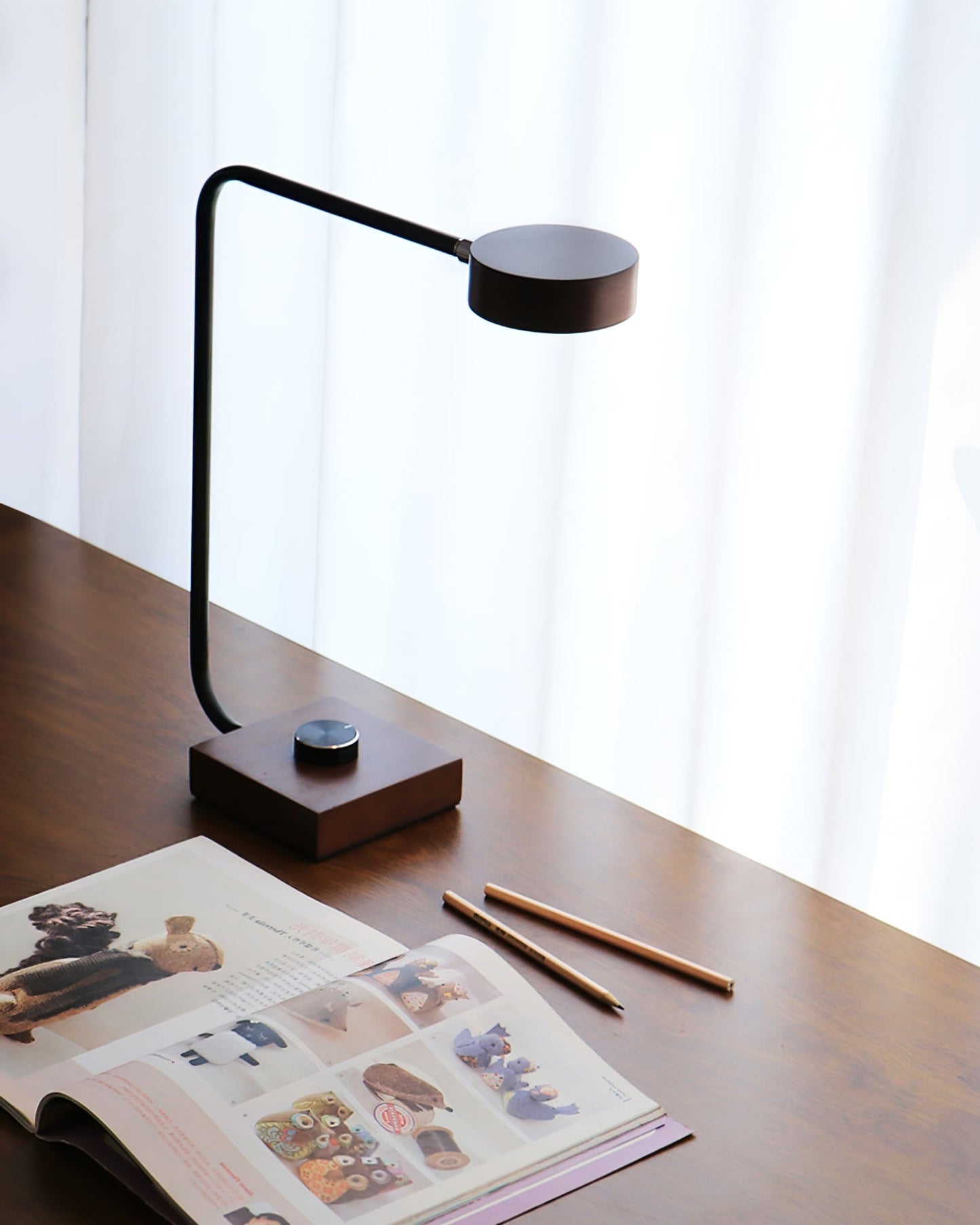 RondoBeam - Stylish Lamp with Rounded Form and Soft Lighting