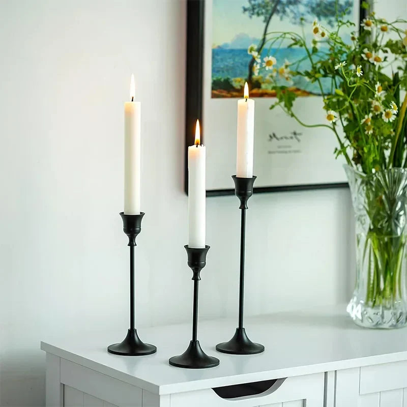 DreamLight – Elegantes Portavelas Dorados