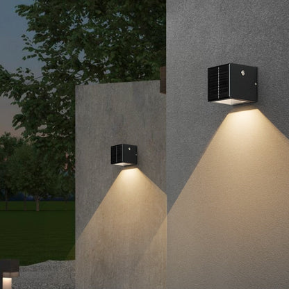 ShineCraft - Elegancka Lampa Ścienna z Aluminium