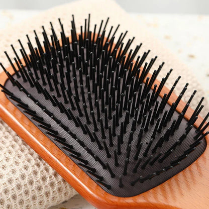 HydraVibe - Scalp Massage Comb with Hair Oil Spray Function