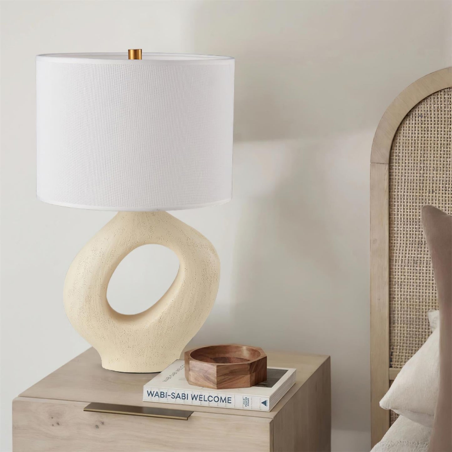 SculptGlow – Resin Table Lamp with Soft Linen Shade