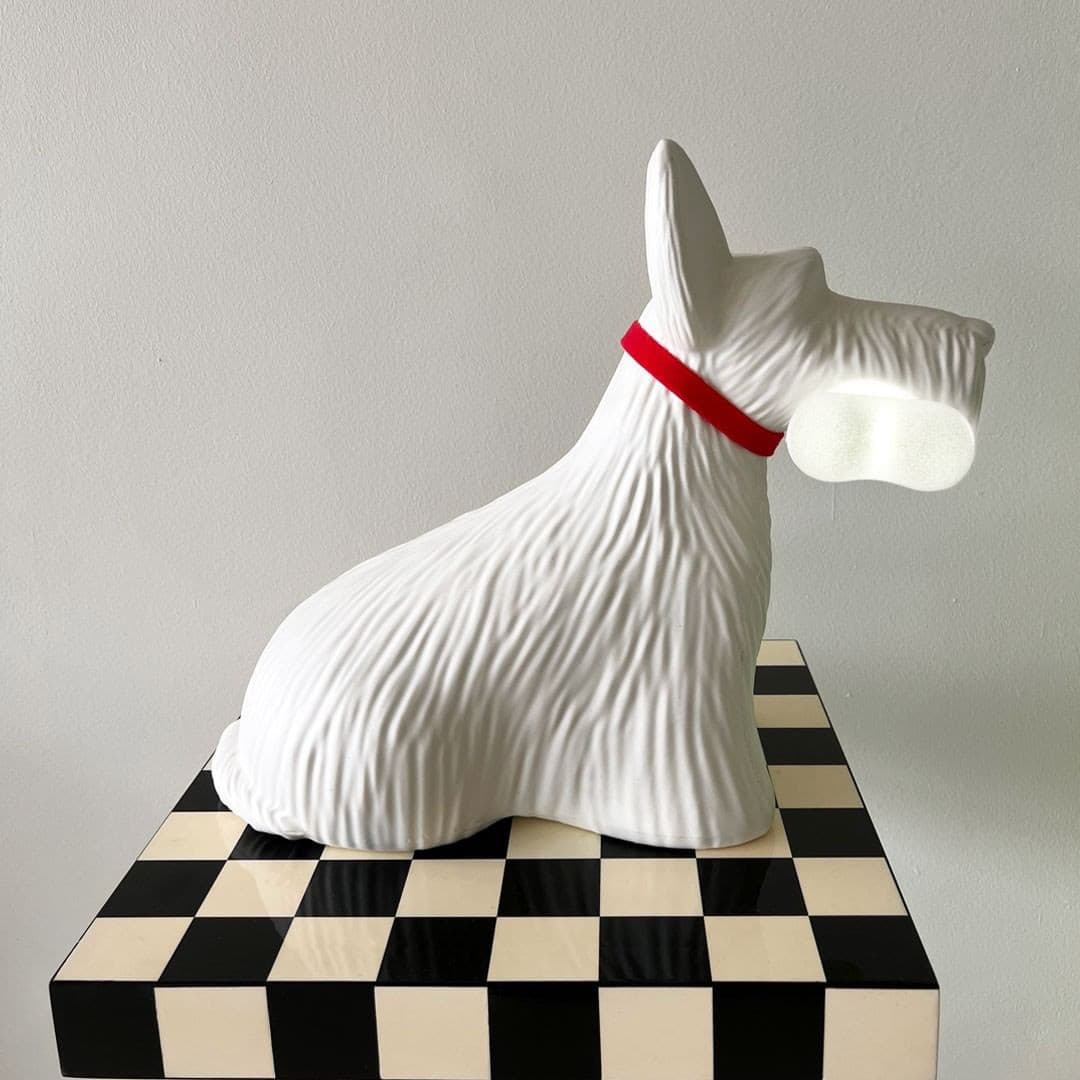PuppyShine – Lampada da tavolo LED con Scottie Dog giocoso