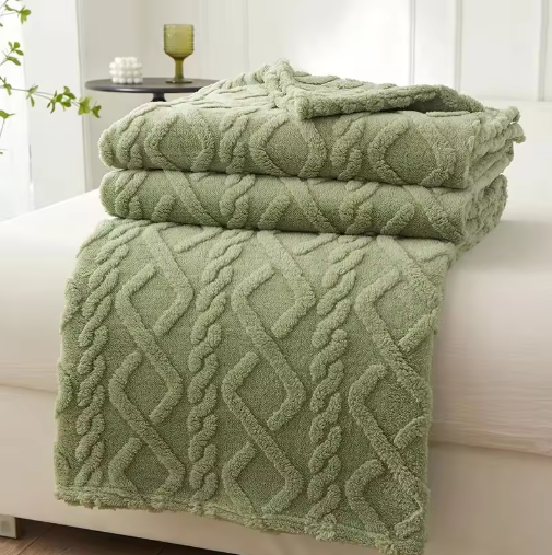 SoftBreeze - Thin Taffeta Bedspread for Every Season