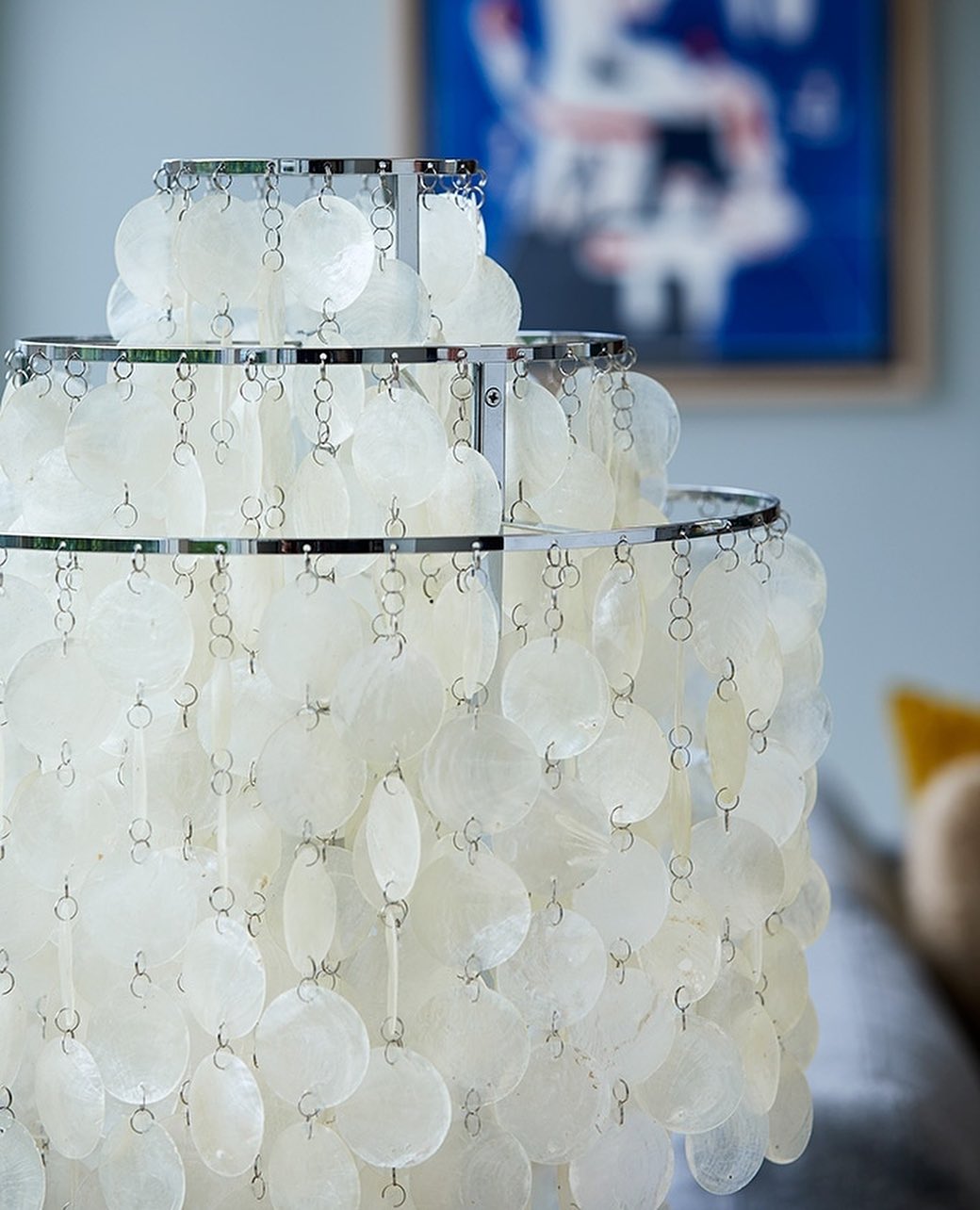 ShellLuxe - Table Lamp with Graceful Seashell Form and Comfortable Glow