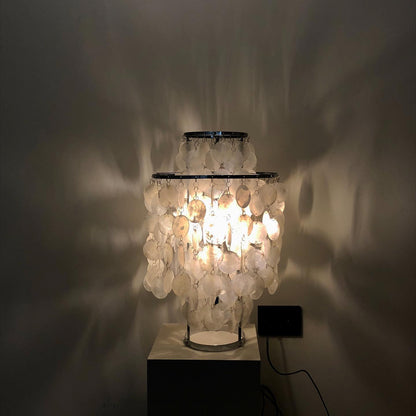 ShellLuxe - Table Lamp with Graceful Seashell Form and Comfortable Glow