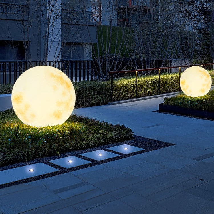Solar powered garden moon lamp 5