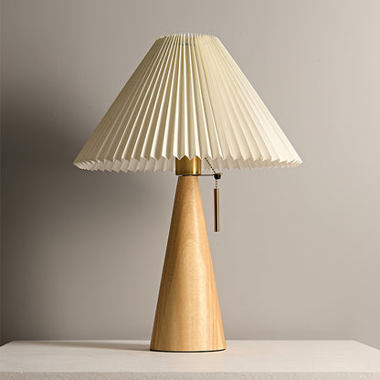 AntiqueRadiance – Elegant Wood and Metal Table Lamp
