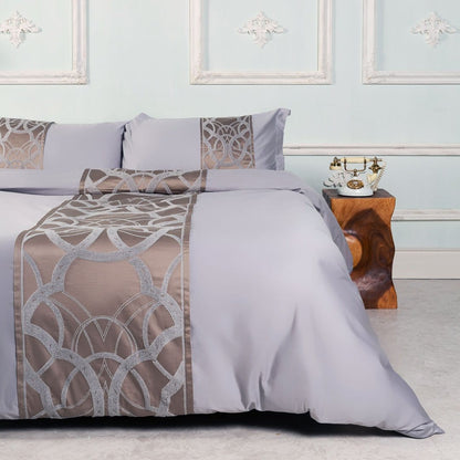 SatinLoom – Elegant Grey Duvet Cover Set with Chain Pattern