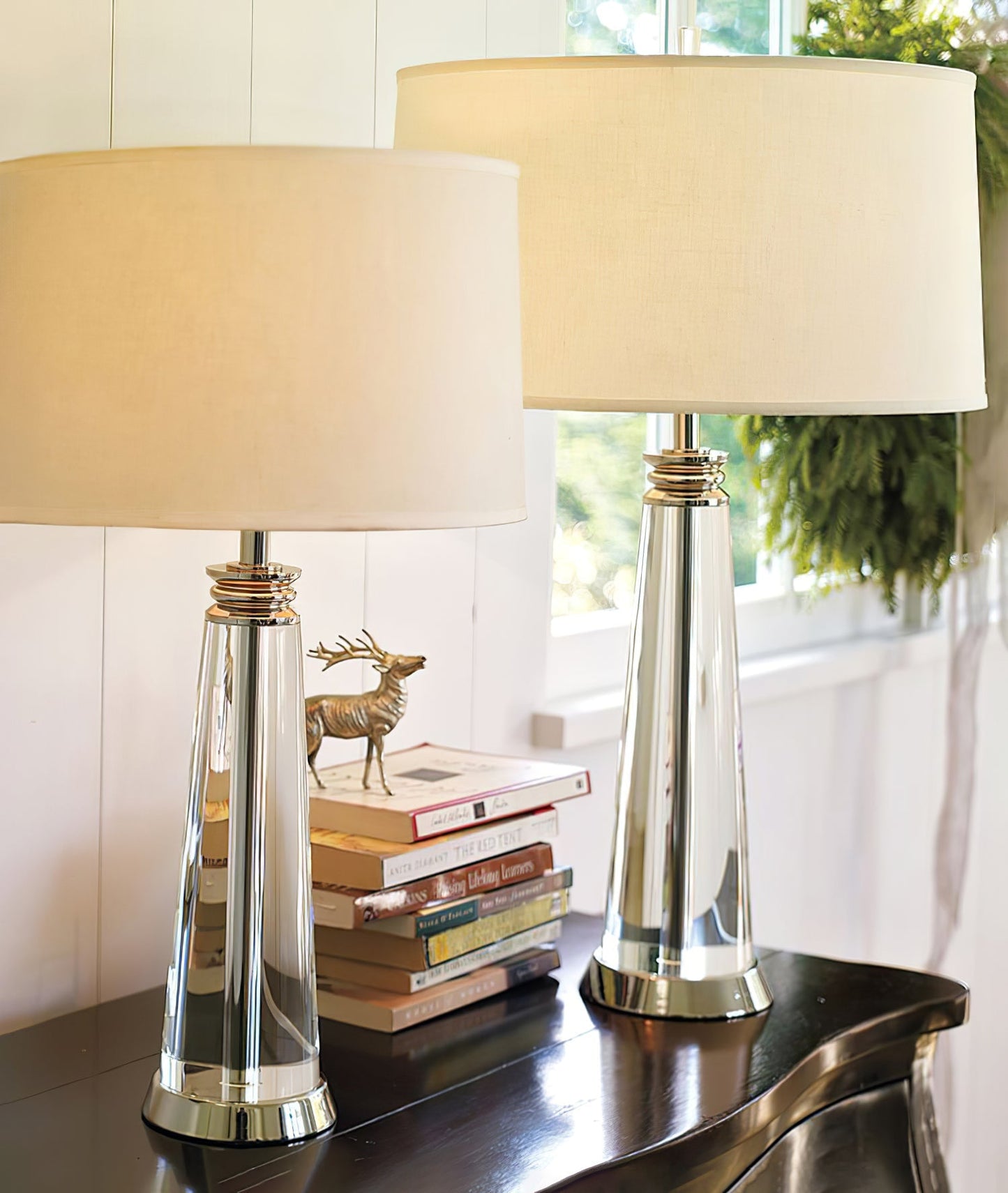 ConeLume - Modern Lamp with Tapered Shape and Subtle Lighting