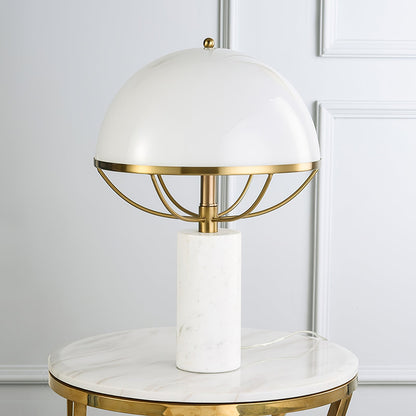 LuxeGlow – Lampada in Vetro con Finitura Dorata e Base in Marmo
