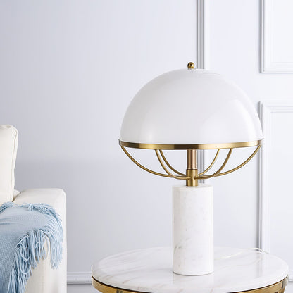 LuxeGlow – Lampada in Vetro con Finitura Dorata e Base in Marmo