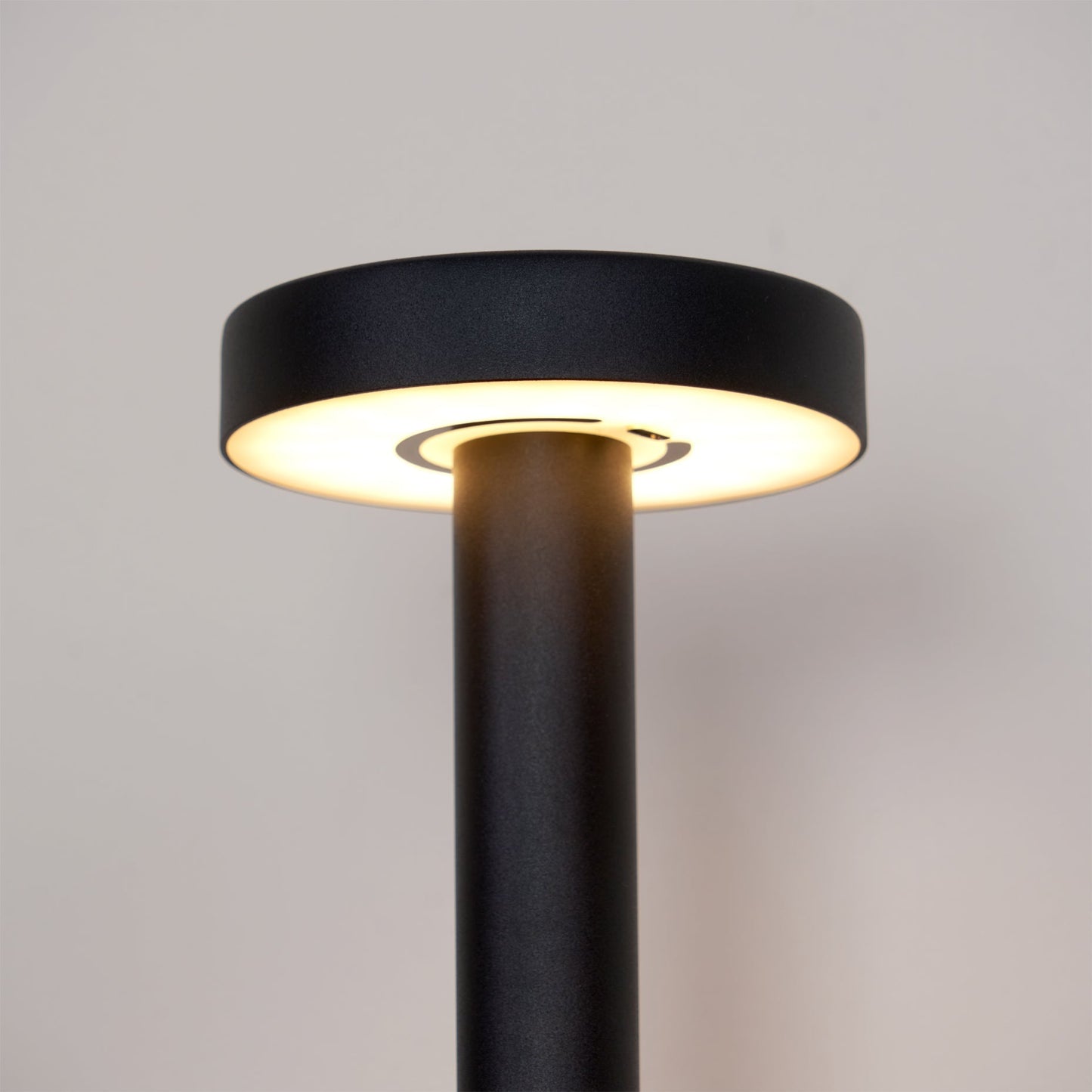LumoMag - Draagbare Tafel Lamp met Magnetische Basis