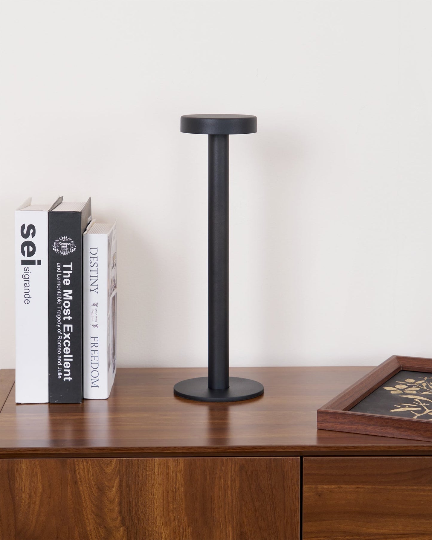 LumoMag - Draagbare Tafel Lamp met Magnetische Basis