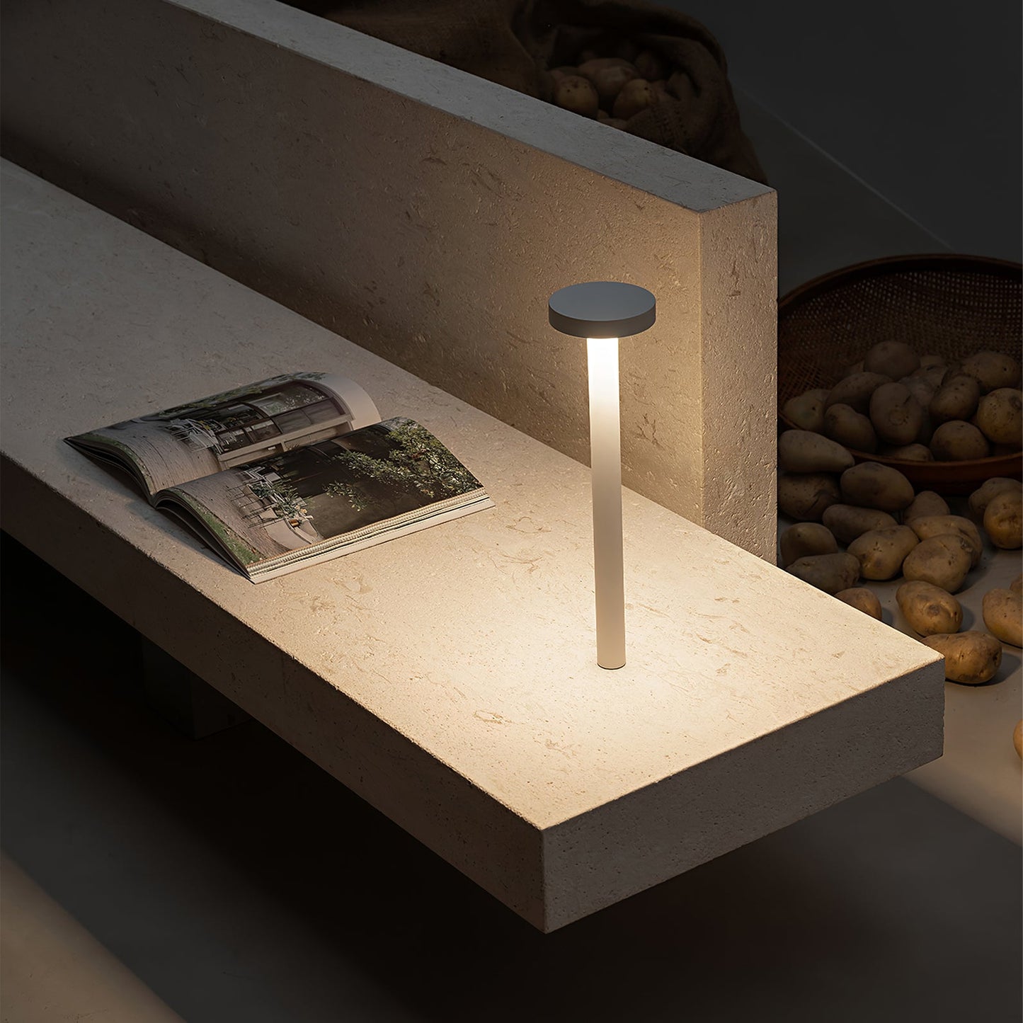 LumoMag - Draagbare Tafel Lamp met Magnetische Basis