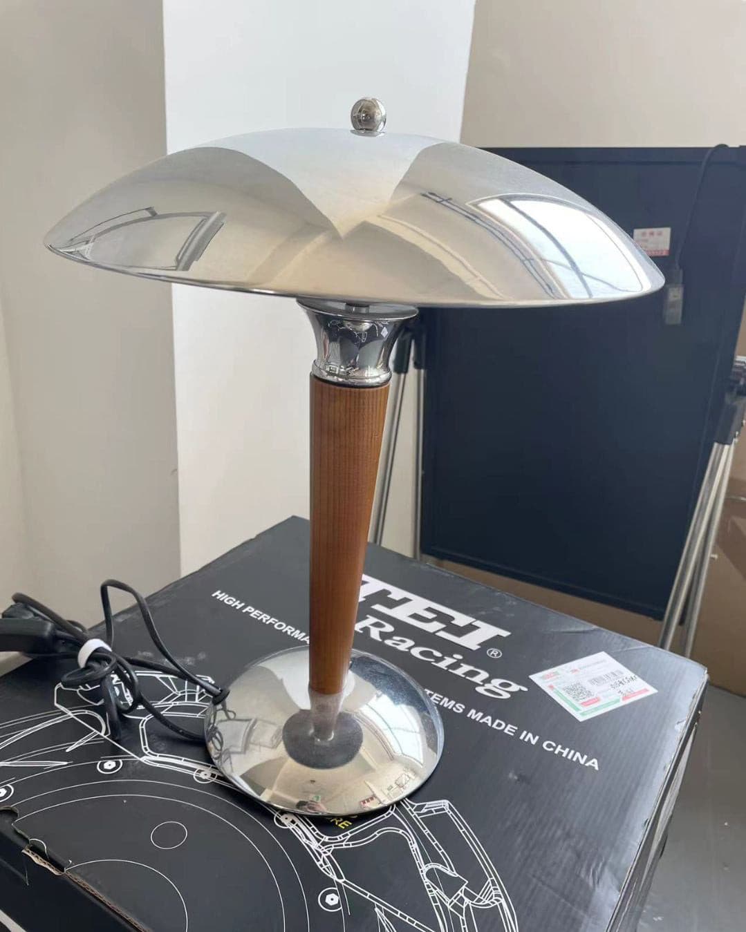 MinimalGlow - Scandinavian Pastel-Coloured Table Lamp