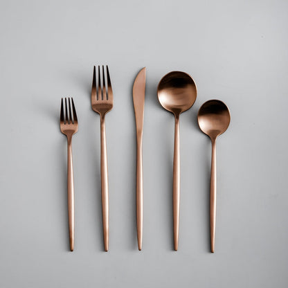 TitaniumElegance | Stylish Minimalist 20-Piece Cutlery Set 10