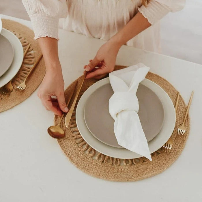 TitaniumElegance | Stylish Minimalist 20-Piece Cutlery Set 6