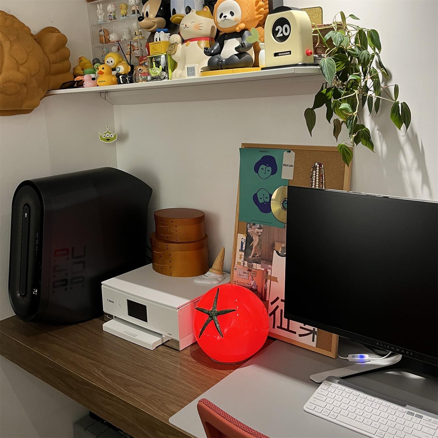 TomatoRadiance - Resin Lamp