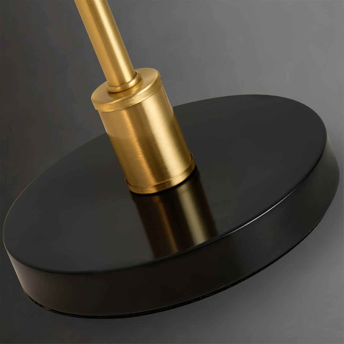 TresaBeam - Modern Desk Lamp