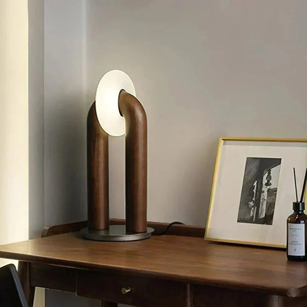 CurveGlow – Innovative Desk Light