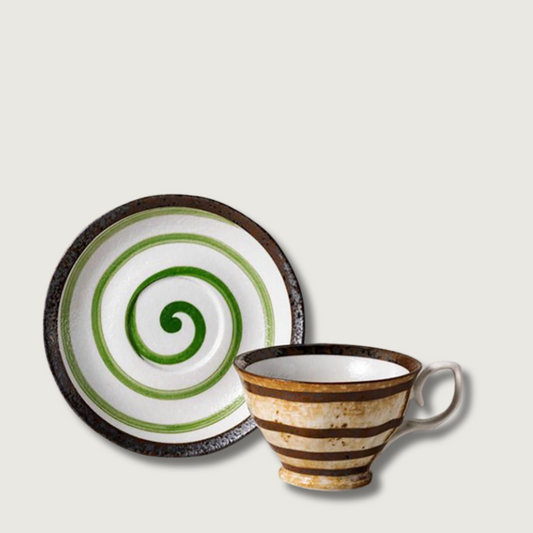 CalmSip - Taza y platillo de cerámica artesanal para té matcha