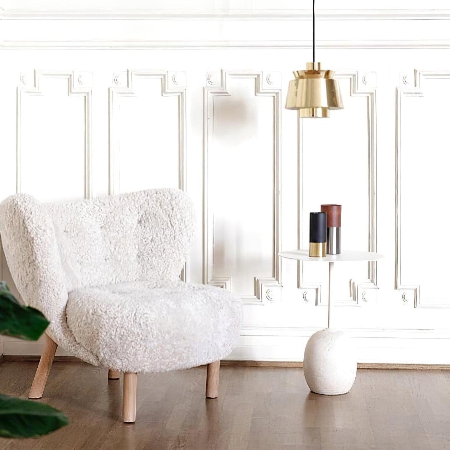 StellarBeam - Elegant Light Pendant