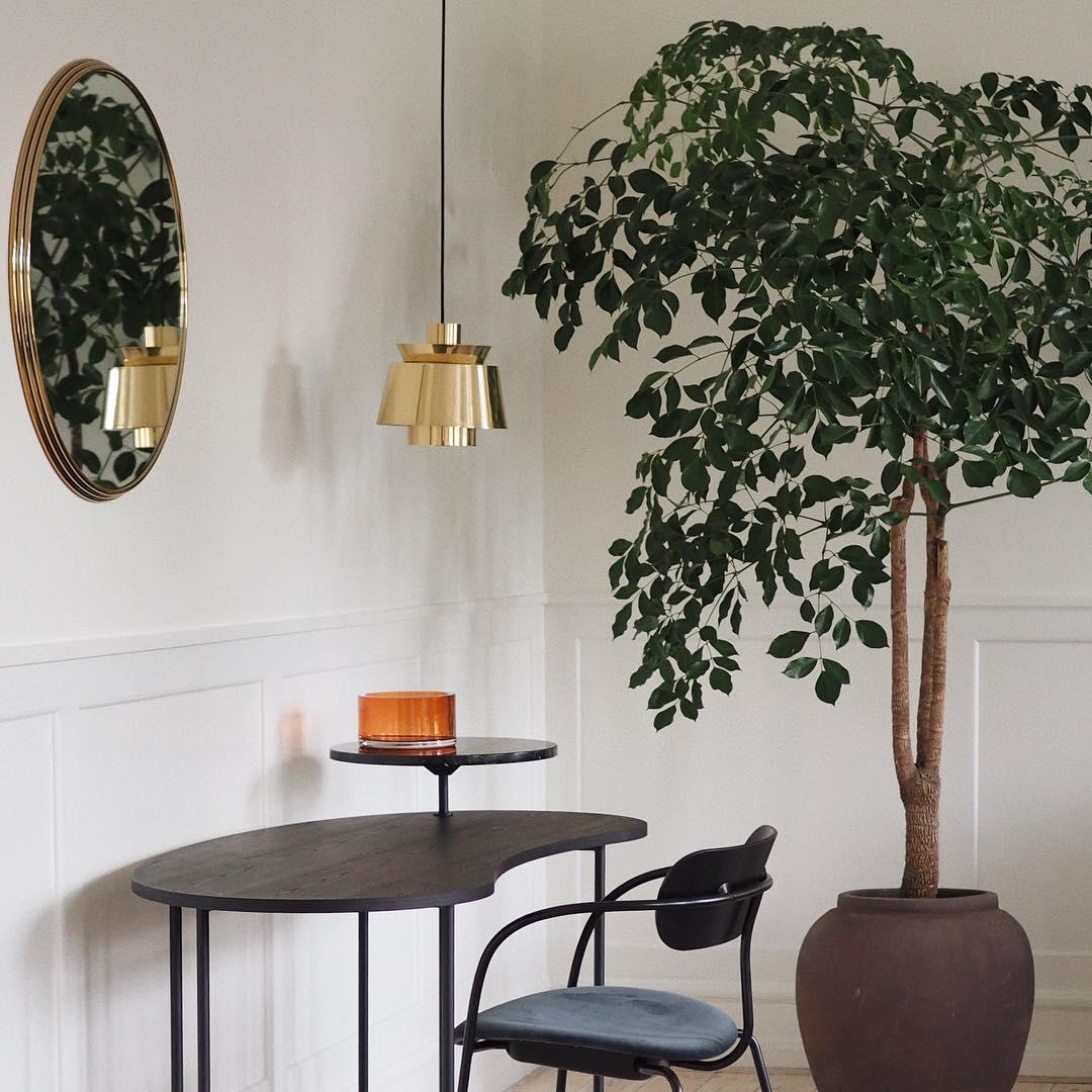 StellarBeam - Elegant Light Pendant