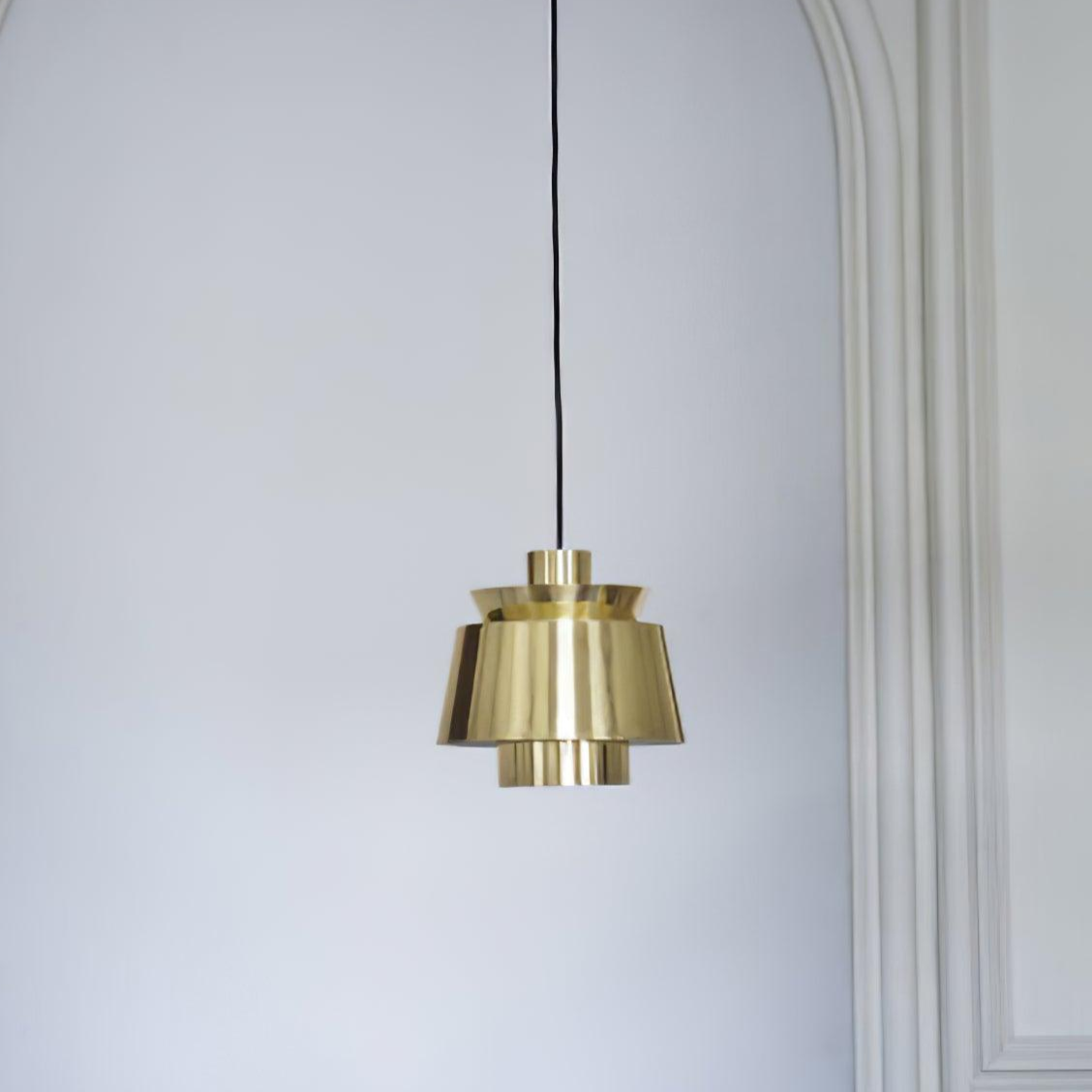 StellarBeam - Elegant Light Pendant